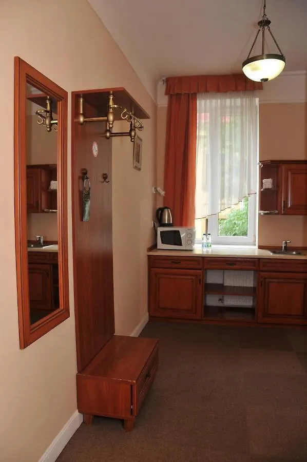 Hotel Irena Lviv 2*,